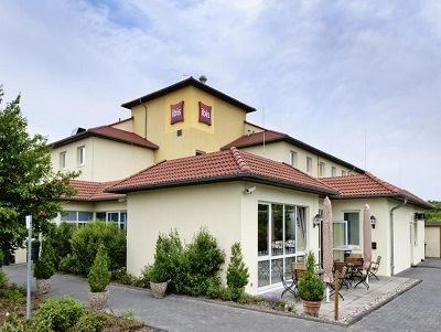 Ibis Airport Hotel Kolonia