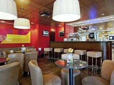 Отель Ibis Airport 3*